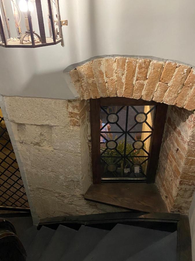 Квартира У Львові На Вулиці Лесі Українки 19 Exterior photo